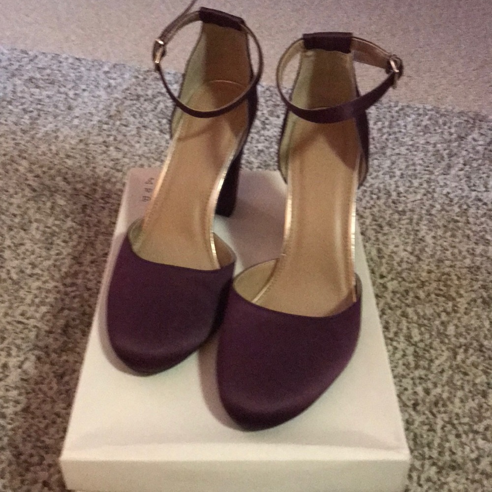 Burgundy heels